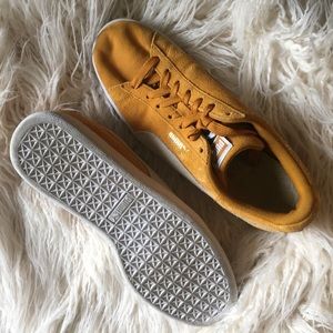 Puma Yellow Suede Unisex Sneakers // 9.5 Women’s